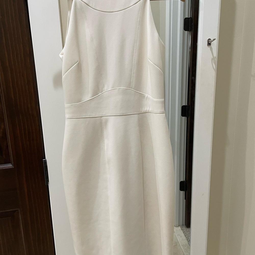 Beautiful white French connection classic fitted dress.